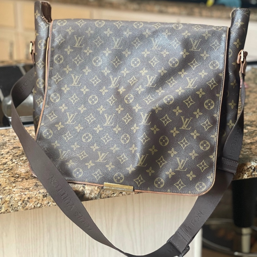 LV Louis Vuitton Large Messenger Crossbody Bag